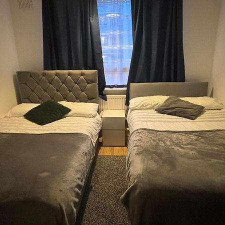 Fleetway Private Quadraple Room In Central London Ngoại thất bức ảnh